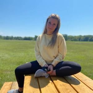 Meet your Posher, Amelia